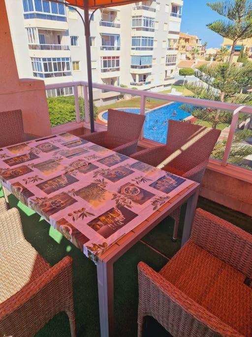 Magnifico Chalet Adosado En Torrevieja, Alicante. Dış mekan fotoğraf