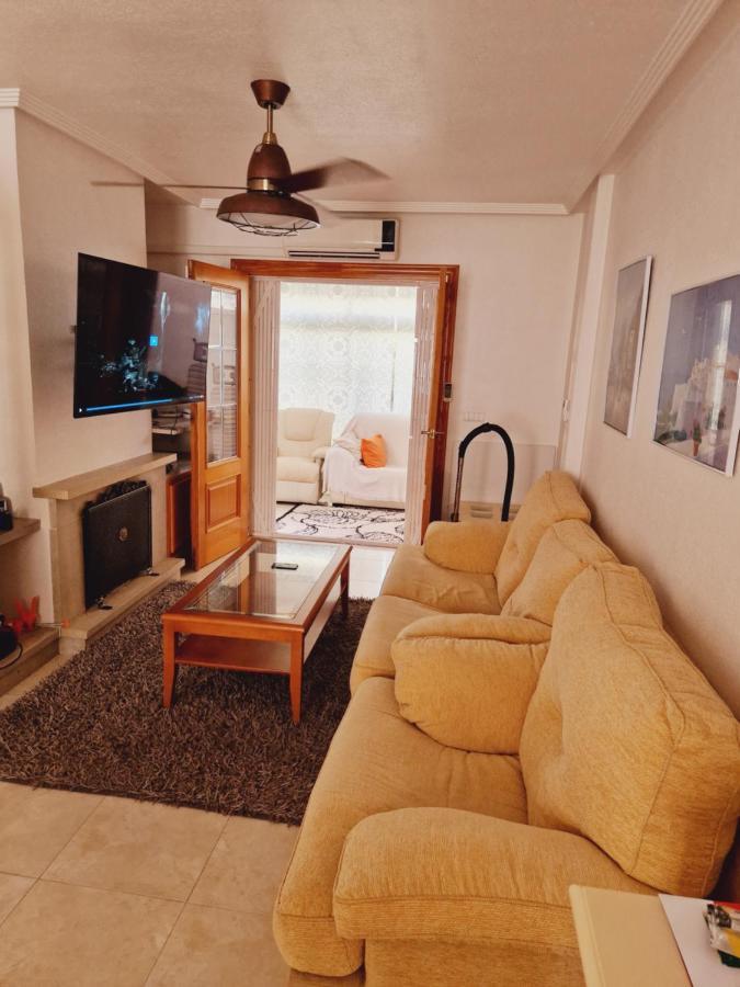 Magnifico Chalet Adosado En Torrevieja, Alicante. Dış mekan fotoğraf