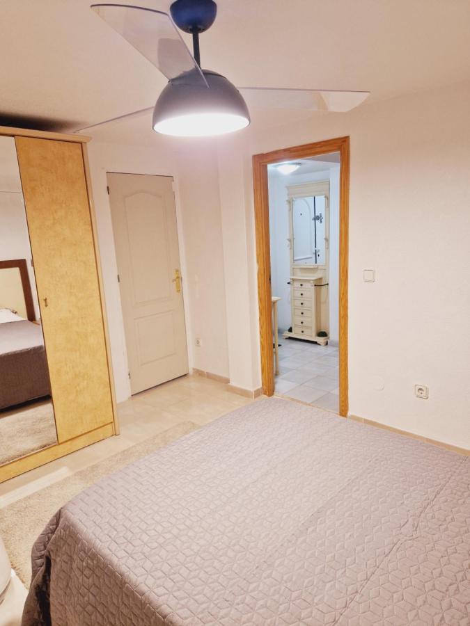 Magnifico Chalet Adosado En Torrevieja, Alicante. Dış mekan fotoğraf